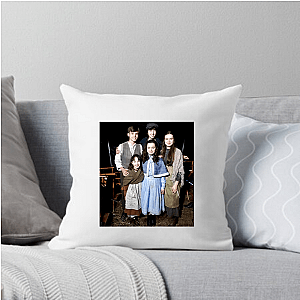Anne with an E Green Gables Charm Aesthetic Anne With An E Pillows Cover