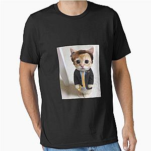 Bryan Cranston Classic Essential T-Shirt