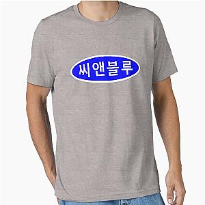 Awesome KPop Rock Band CNBlue in Korean Essential T-Shirt