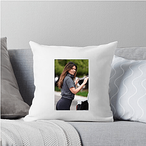 Uncaged – Vasinova Drop Danielle Vasinova Pillows Cover