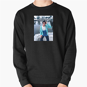 Ethan Dolan Hilarious and Relatable Content Creator Ethan Dolan Sweatshirts