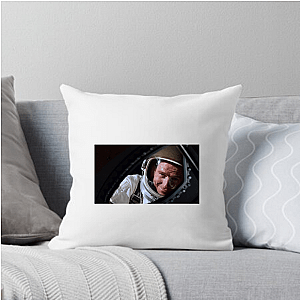 From the Earth to the Moon Witness the Space Race Look From The Earth To The Moon Pillows Cover