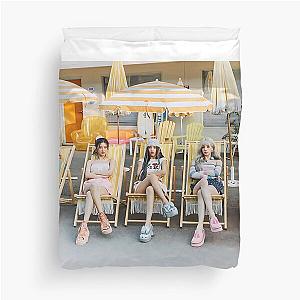 (G)I-DLE Duvet Cover