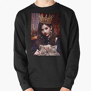 GI-dle Queen Jeon Soyeon Pullover Sweatshirt