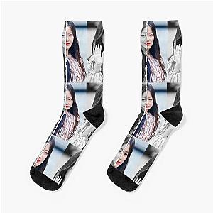 I-DLE Shuhua Divided Photo Socks