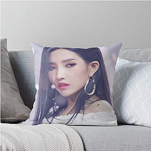 (G)I-DLE Soyeon Throw Pillow