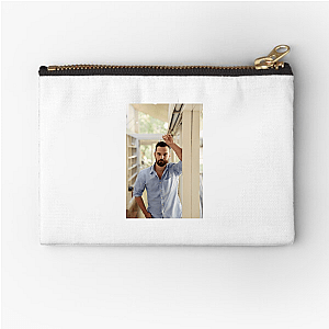 Jake Johnson Witness His Versatility Look Jake Johnson Zipper Pouches