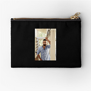 Jake Johnson Witness His Versatility Look Jake Johnson Zipper Pouches
