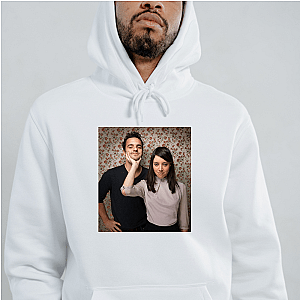 Jake Johnson Iconic Roles and Deadpan Humor Motif Jake Johnson Hoodies