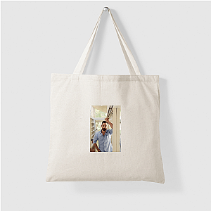 Jake Johnson Witness His Versatility Look Jake Johnson Bags