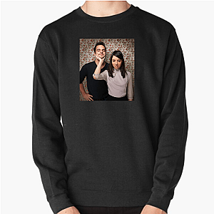 Jake Johnson Iconic Roles and Deadpan Humor Motif Jake Johnson Sweatshirts