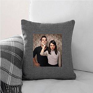 Jake Johnson Iconic Roles and Deadpan Humor Motif Jake Johnson Pillows Cover