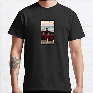 Kourtney Kardashian Barker Wellness Icon Fashion Kourtney Kardashian Barker T-Shirts