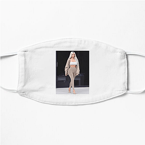Kourtney Kardashian Barker Less Is More Kourtney Kardashian Barker Face Masks