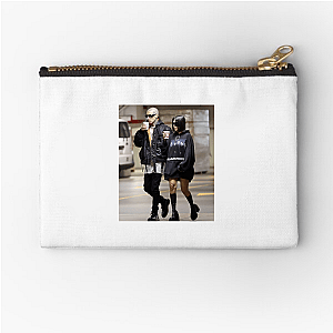 Kourtney Kardashian Barker Witness Her Reality Look Kourtney Kardashian Barker Zipper Pouches