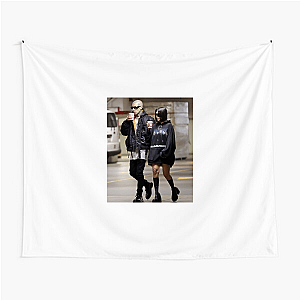 Kourtney Kardashian Barker Witness Her Reality Look Kourtney Kardashian Barker Tapestries
