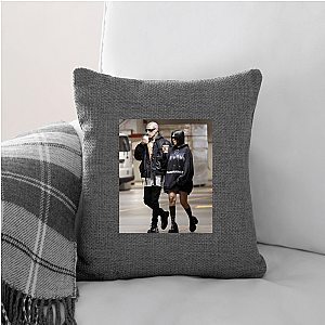 Kourtney Kardashian Barker Witness Her Reality Look Kourtney Kardashian Barker Pillows Cover