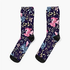 Stitch pattern wallpaper socks
