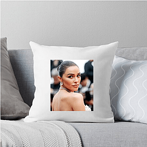 Olivia Culpo Thread Olivia Culpo Pillows Cover
