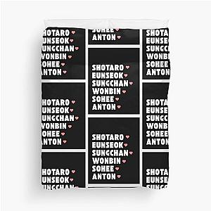 RIIZE with Member Names Kpop Group Design Black Duvet Cover