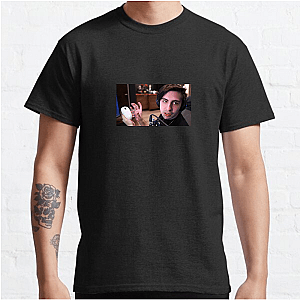 The Calm Before the Clutch – by Shroud Shroud T-Shirts