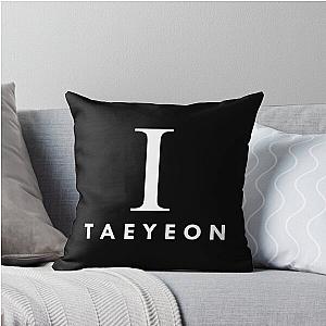 I Taeyeon Throw Pillow