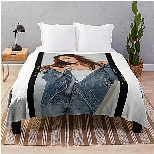 Taeyeon Throw Blanket