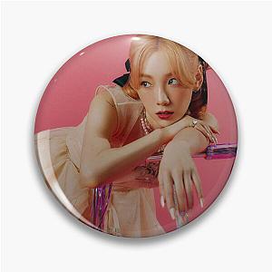 Taeyeon Weekend Pin