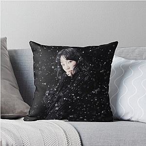 Taeyeon - This Christmas Throw Pillow