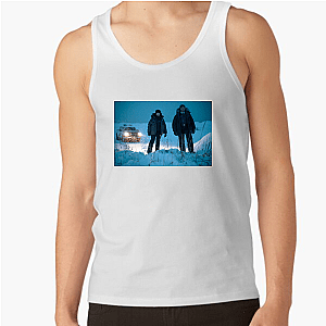 True Detective Erforscht immer noch das Design der Schatten True Detective Tank Tops