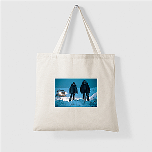 True Detective Erforscht immer noch das Design der Schatten True Detective Taschen